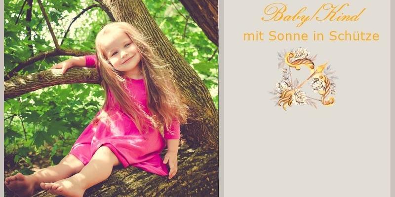 Mädchen auf Baum geklettert - Blogbild Baby in Schütze